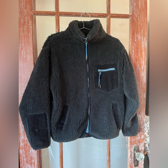 Urban Outfitters Black Sherpa Jacket - Picture 1 of 5